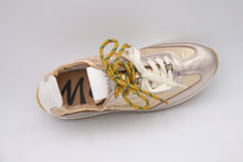 Load image into Gallery viewer, Meline  Metallic Gold Trainer|721131211
