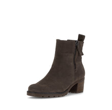 Load image into Gallery viewer, Gabor 7280143- Ankle Boot.
