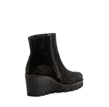 Load image into Gallery viewer, Gabor 7478017- Ankle Boot.
