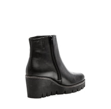 Load image into Gallery viewer, Gabor 7478027B- Ankle Boot.
