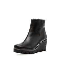 Load image into Gallery viewer, Gabor 7478027B- Ankle Boot.

