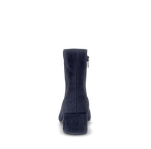 Load image into Gallery viewer, Gabor 7568016- Ankle Boot.
