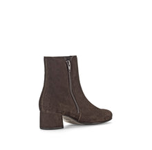 Load image into Gallery viewer, Gabor 7568018- Ankle Boot.

