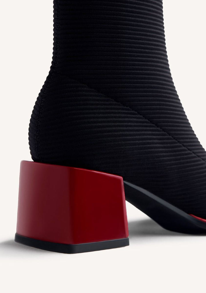 gioseppo 76713BLK- Ankle Boot.