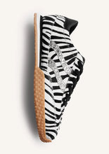Load image into Gallery viewer, Gioseppo Zebra Print Trainer|77010ZE
