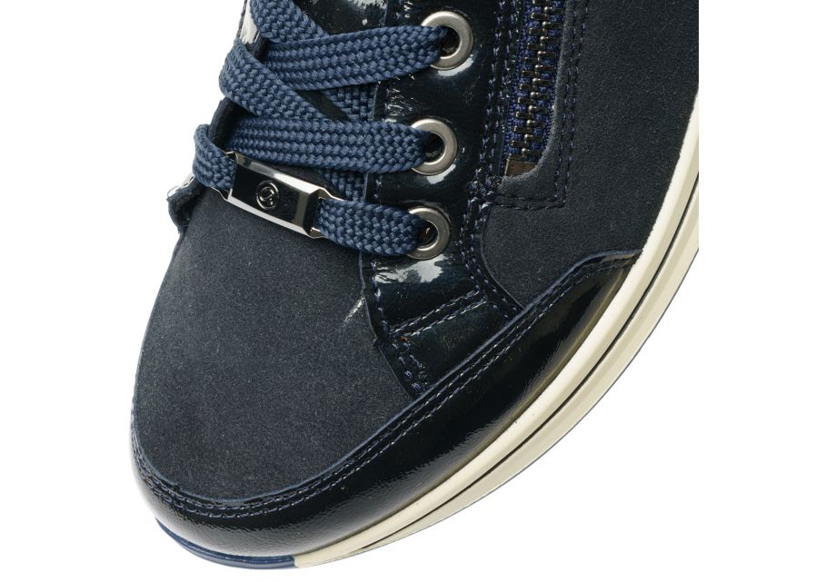 Ara 125480182- Trainer.