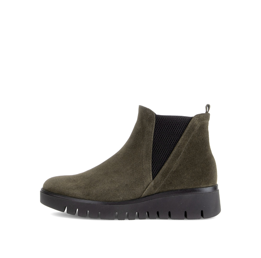 Gabor Green Suede Chelsea Boot|801501006