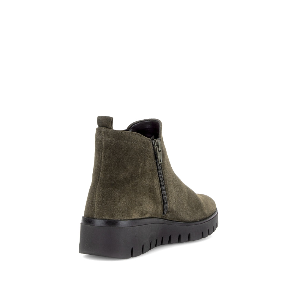 Gabor Green Suede Chelsea Boot|801501006
