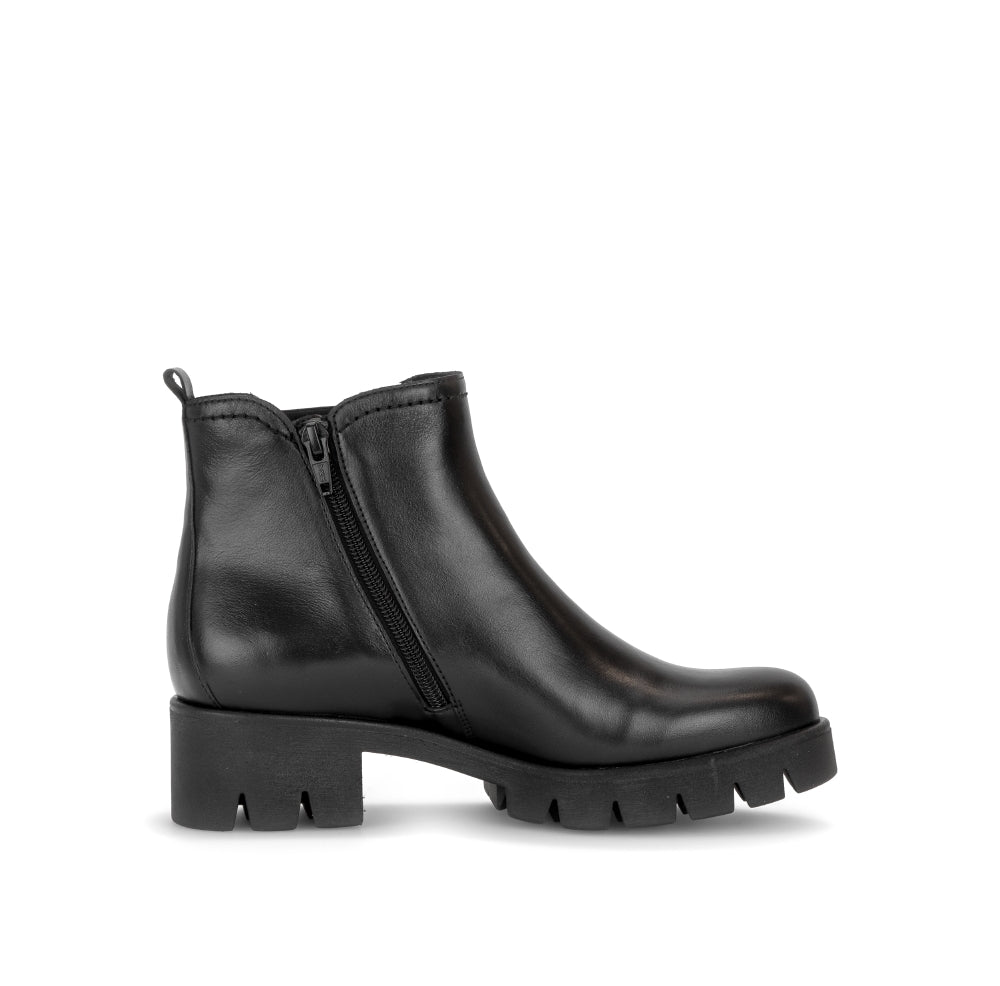 Gabor Chelsea Black Ankle Boot|801801003