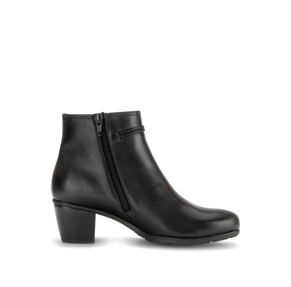 Gabor Black Leather Ankle Boot|802901002