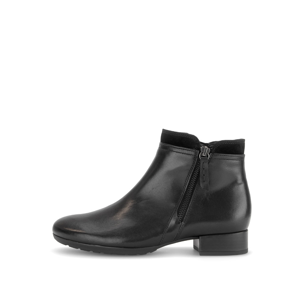 Gabor Black Leather Ankle Boot|803102001
