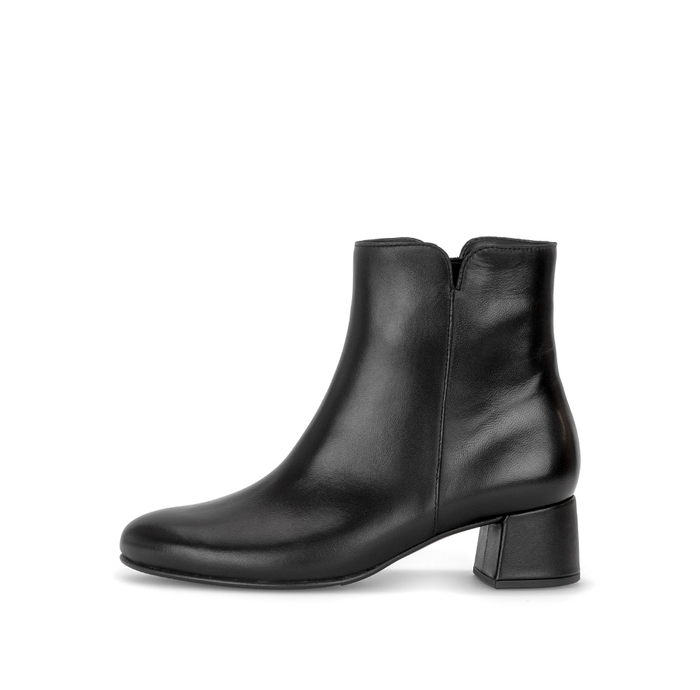 Gabor Black Leather Ankle Boot|803601004
