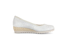 Load image into Gallery viewer, Gabor Lizard Effect Wedge Pump|8264180
