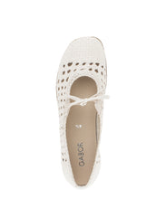Load image into Gallery viewer, Gabor White Braided Pump|8415822
