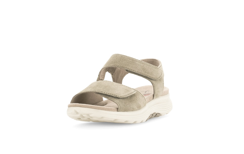 Rolling Soft Green Suede Sandal|8681511