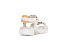 Load image into Gallery viewer, Rolling Soft Cream and Snake Print Wedge Sandal|8683354
