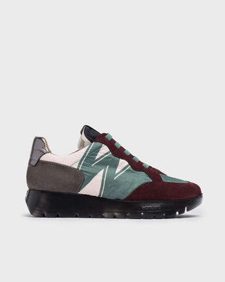 Wonders A2452BUR- Trainer.