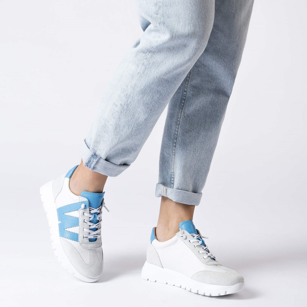 Wonders A2476BLU- Trainer.