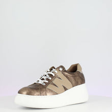 Load image into Gallery viewer, Wonders Metallic Gold &amp; Bronze Mini Wedge Trainer|A2660TA
