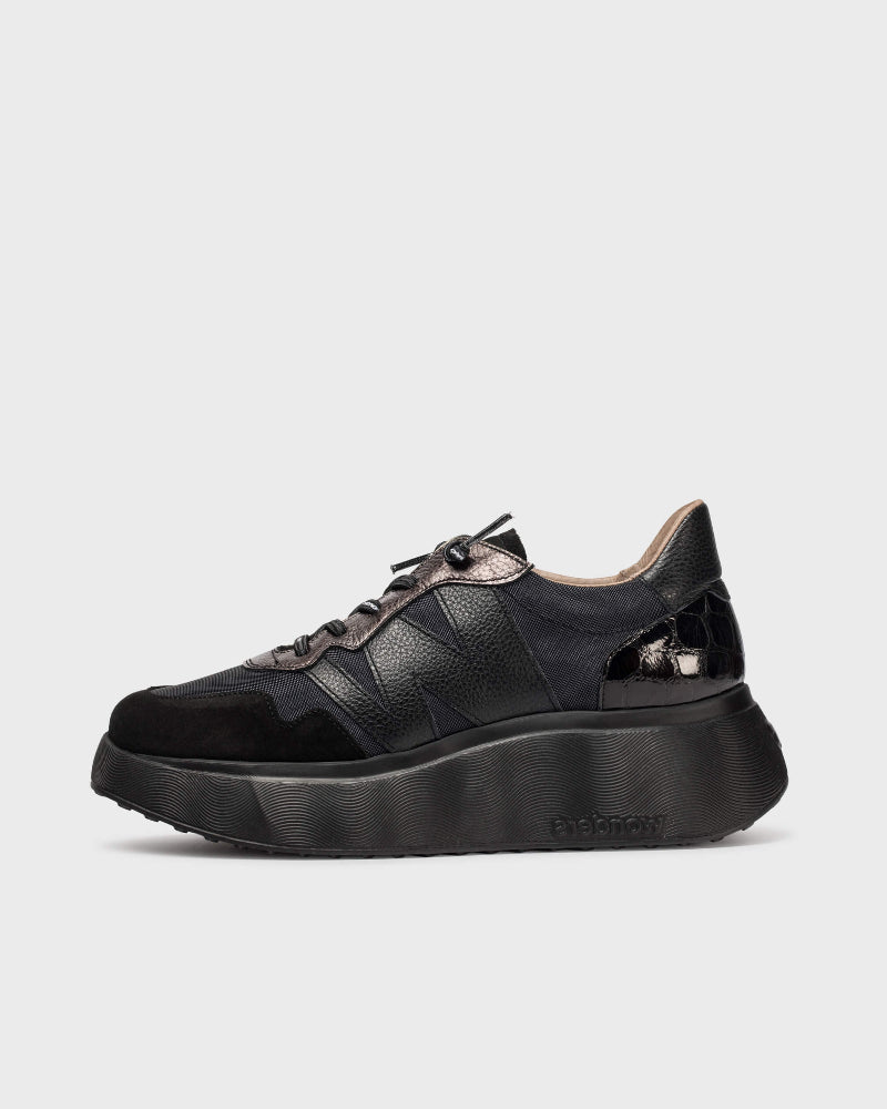 Wonders Black Leather Mini Wedge Trainer|A3631BL