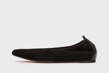 Load image into Gallery viewer, Black flat shoe on a white background
