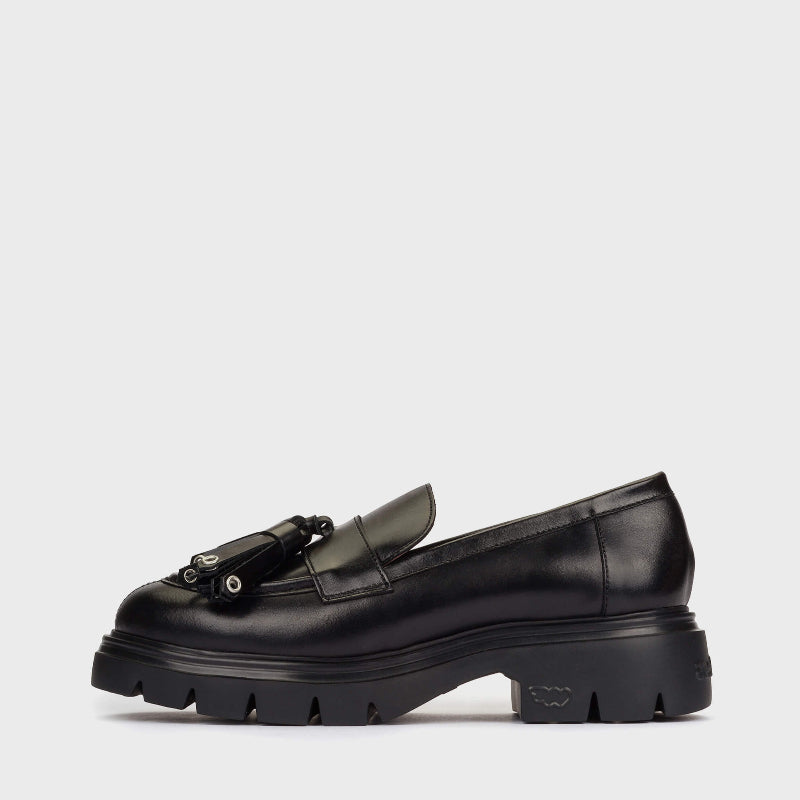 Wonders Black Leather Tassel Loafer |A4303NE