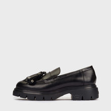 Load image into Gallery viewer, Wonders Black Leather Tassel Loafer |A4303NE
