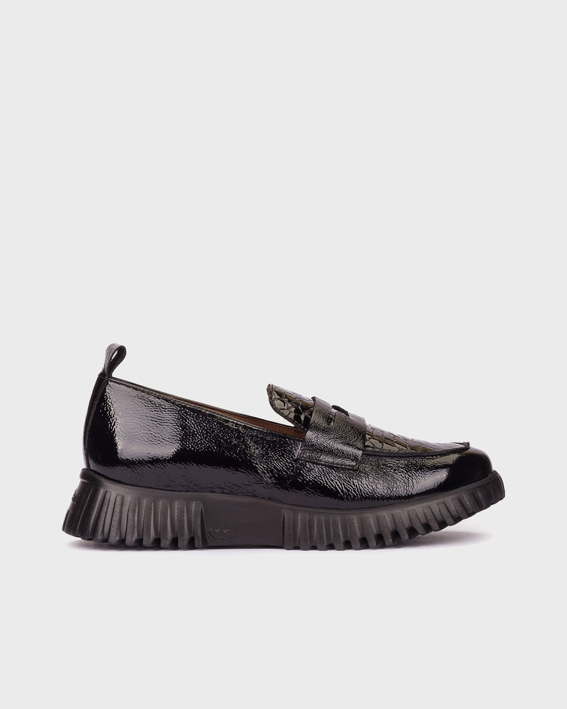 Wonders Black Patent & Croc Print Loafer |A4420NE