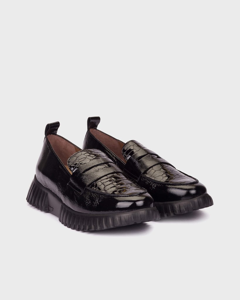 Wonders Black Patent & Croc Print Loafer |A4420NE