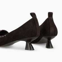 Load image into Gallery viewer, Lodi Dark Brown Suede Pump|CANARIBR
