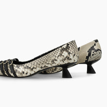 Load image into Gallery viewer, Lodi ROMASNK- Pump.
