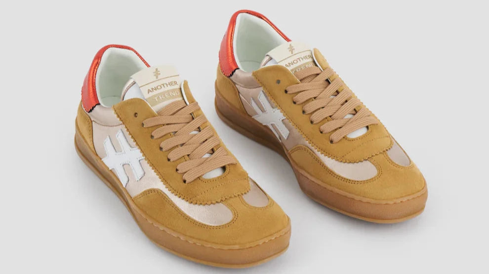 Another Trend A032M302- Trainer.