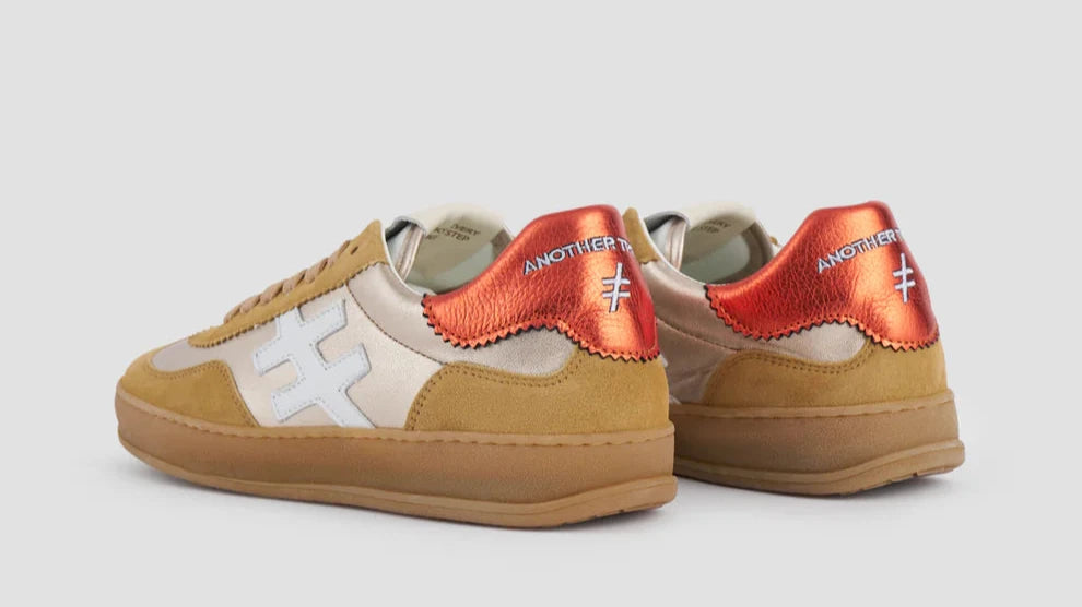 Another Trend A032M302- Trainer.