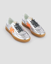 Load image into Gallery viewer, A032M341-silver-trainer-1
