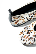 Load image into Gallery viewer, KMB Cow Print Pump|A7531
