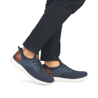 Reiker B665214 - Wide Fit Trainer.