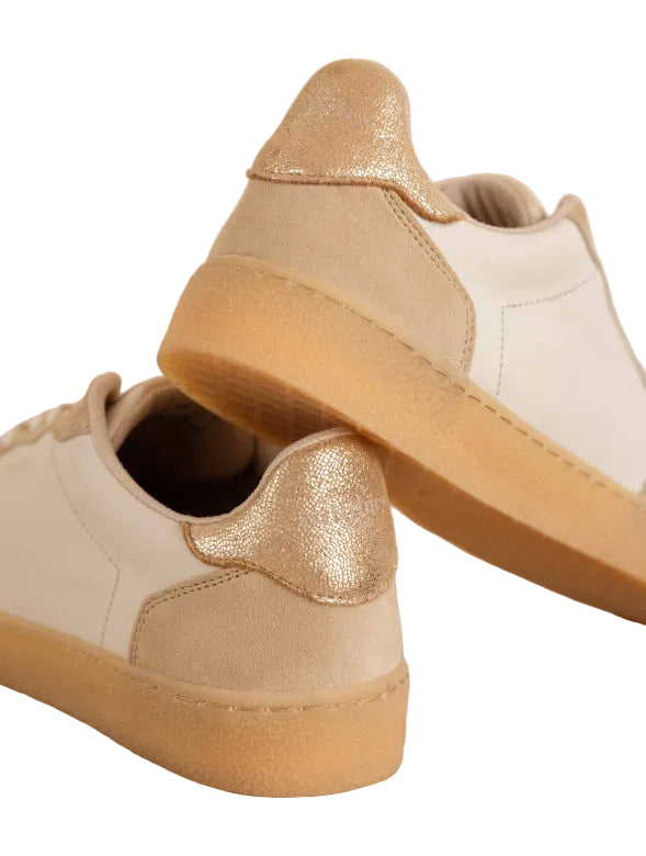Bobbies Off-White & Iridescent Trainer|BAH02