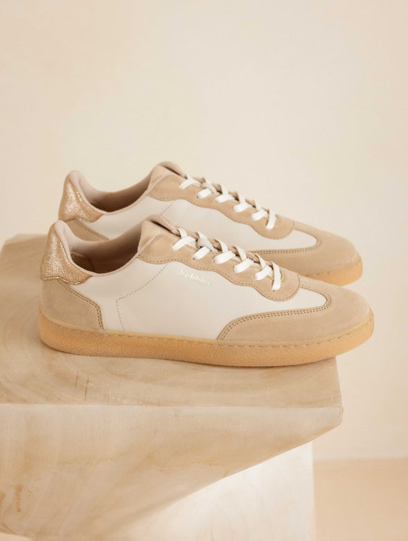 Bobbies Off-White & Iridescent Trainer|BAH02