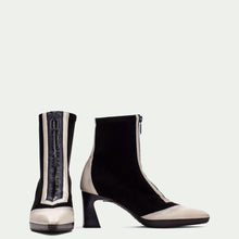 Load image into Gallery viewer, Hispanitas BHI254186- Ankle Boot.
