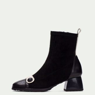 Hispanitas Round Toe Black & Ivory Ankle Boot|BHI254219B