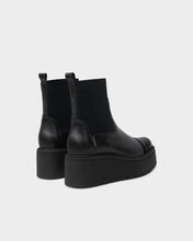 Load image into Gallery viewer, Marco Moreo Black Platform Chelsea Boot|A132JNNE
