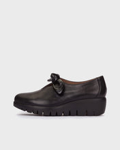 Load image into Gallery viewer, Wonders Black leather Wedge Slip On|C33159BLAK
