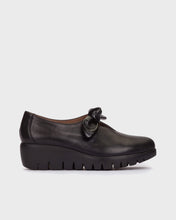 Load image into Gallery viewer, Wonders Black leather Wedge Slip On|C33159BLAK
