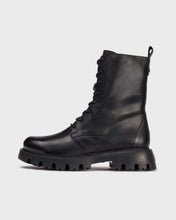 Load image into Gallery viewer, Wonders C7510NE- Ankle Boot.
