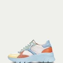 Load image into Gallery viewer, Hispanitas CHV253819M- Trainer.
