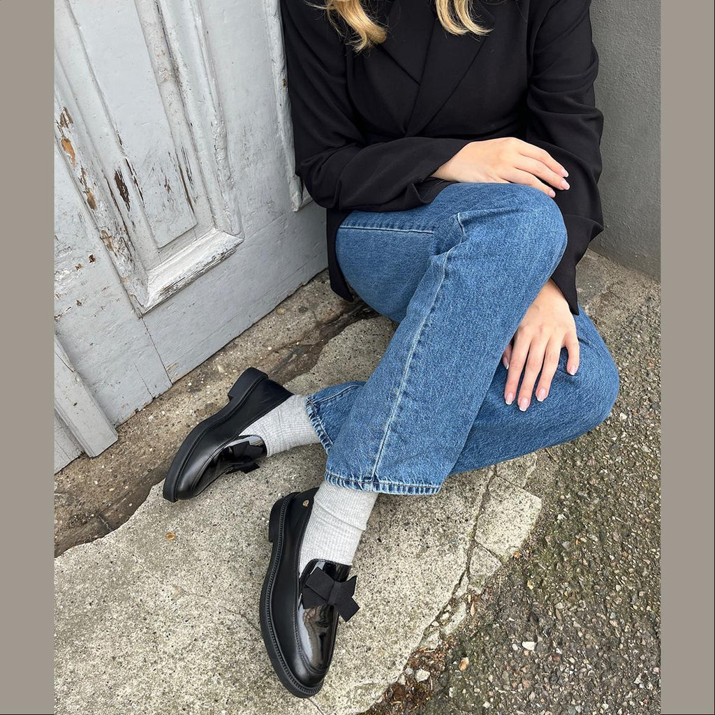Copenhagen Black Leather and Patent Loafer with Bow|CS7057