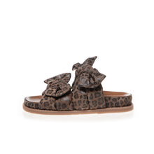 Load image into Gallery viewer, Copenhagen Leo Print Platform Mule|CS8336LEO
