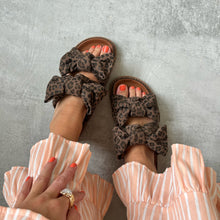 Load image into Gallery viewer, Copenhagen Leo Print Platform Mule|CS8336LEO
