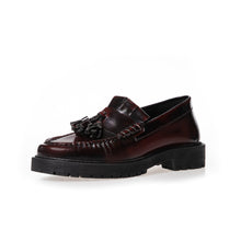 Load image into Gallery viewer, Copenhagen Burgundy Tassel Loafer|CS8850BU
