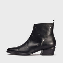 Load image into Gallery viewer, Wonders Black Leather with Studs Ankle Boot|D2002NE

